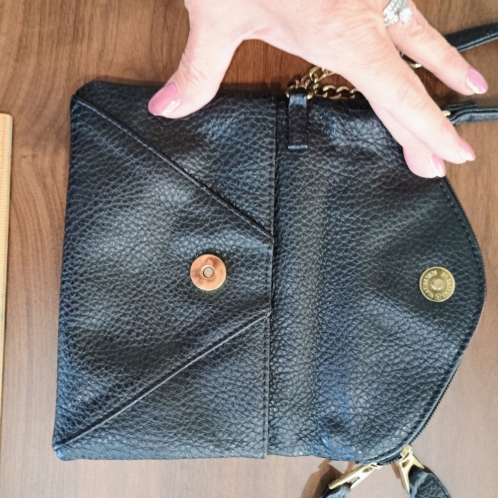 Maurices Black and Tan Leopard Clutch - Picture 4 of 9